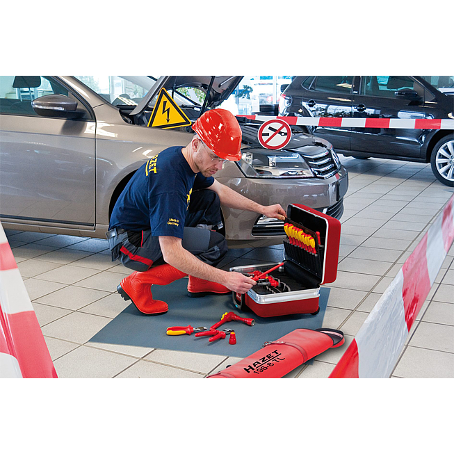 Sada n&aacute;řad&iacute; pro hybridn&iacute; a elektrick&aacute; vozidla 3/8 "HAZET