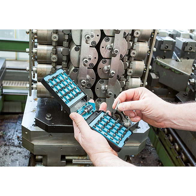 HAZET Sada bitů 2240N/51 ∙ 1/4 palce (6,3 mm) &scaron;estihran masivn&iacute; ∙ Profil Pozidriv PZ, Kř&iacute;žov&yacute; profil PH, Profil Tamper Resistant TORX&reg;, Profil s vnitřn&iacute;m &scaron;estihranem, Ploch&yacute; profil, Vnitřn&iacute; profil TORX&reg; ∙ 51-d&iacute;ln&yacute; ∙ 2&thinsp;&ndash;&thinsp;6 ∙ PH1&thinsp;&ndash;&thinsp;PH3 ∙ PZ1&thinsp;&ndash;&thinsp;PZ3 ∙ T6